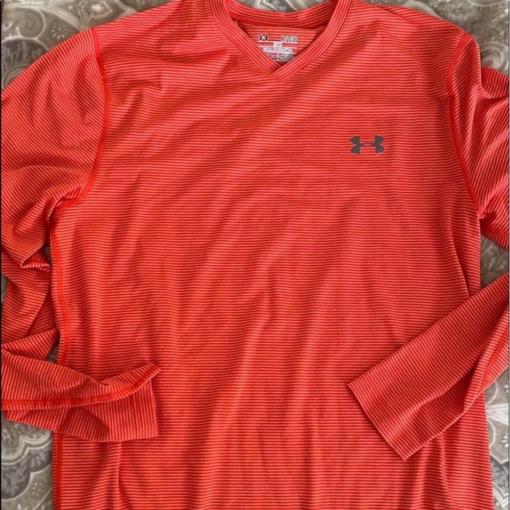 Men’s long sleeve athletic shirt cold gear